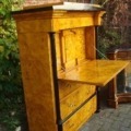 Sekretär in Biedermeier Manier