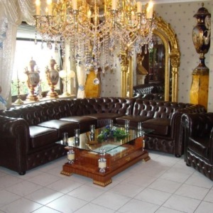 Chesterfield Ecke