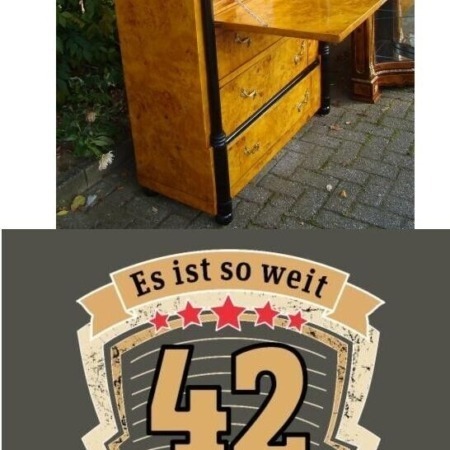 Sekretär in Biedermeier Manier